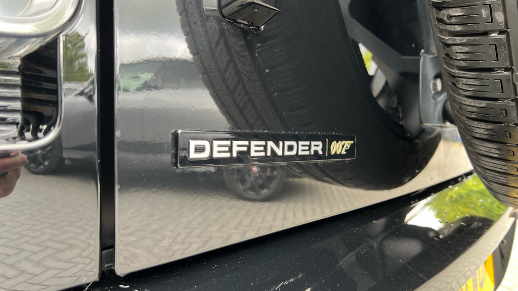 Land Rover Defender Automatic Black #70