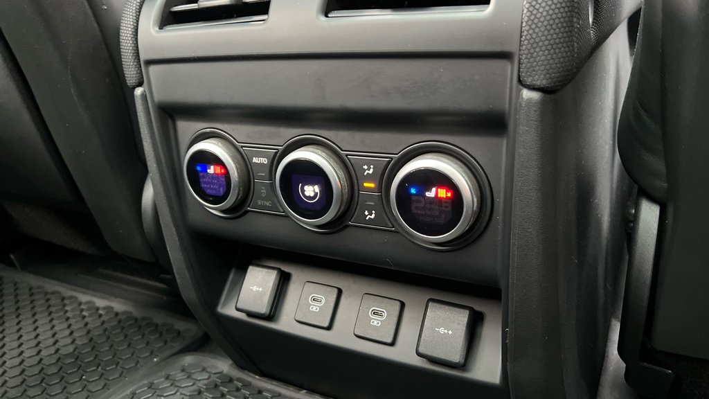 Land Rover Defender Automatic Black #26