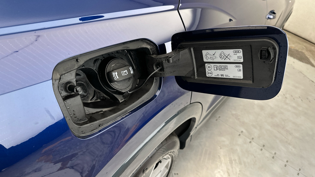 Audi Q3 Diesel Blue #27