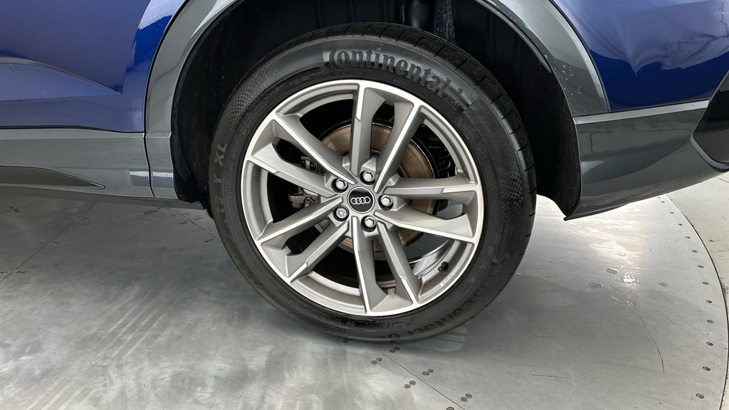 Audi Q3 Diesel Blue #24