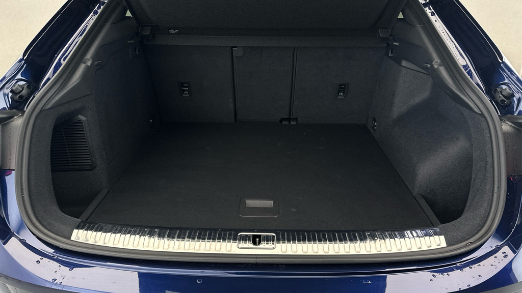 Audi Q3 Diesel Blue #21