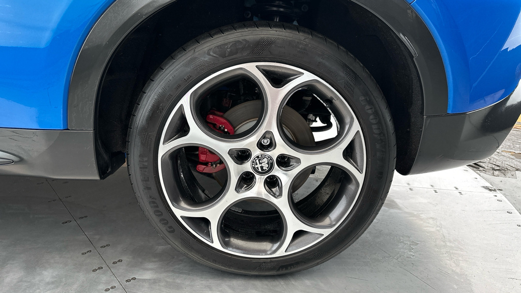 Alfa Romeo Tonale Ti Green #25