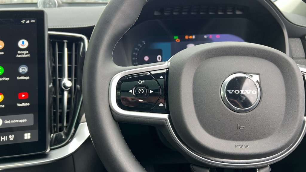 Volvo XC90 Ultra Blue #13