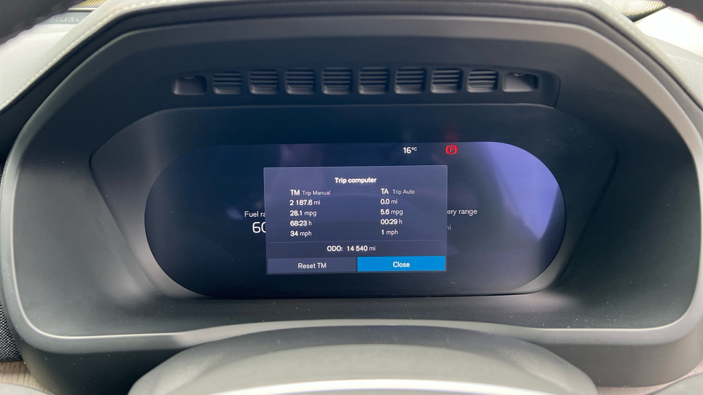 Volvo XC90 Ultra Blue #16