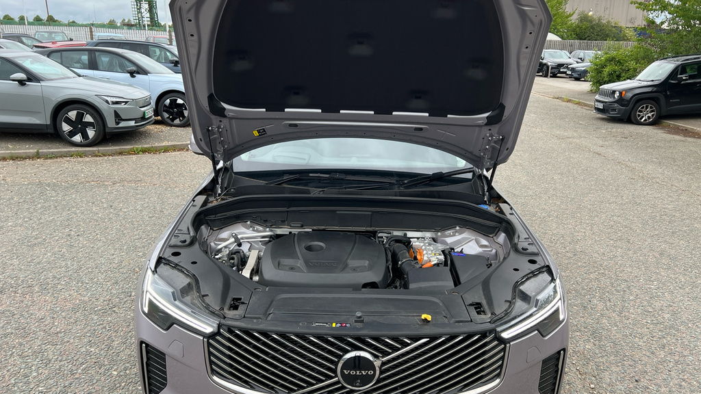 Volvo XC90 Ultra Blue #19
