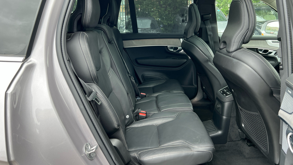 Volvo XC90 Ultra Blue #25