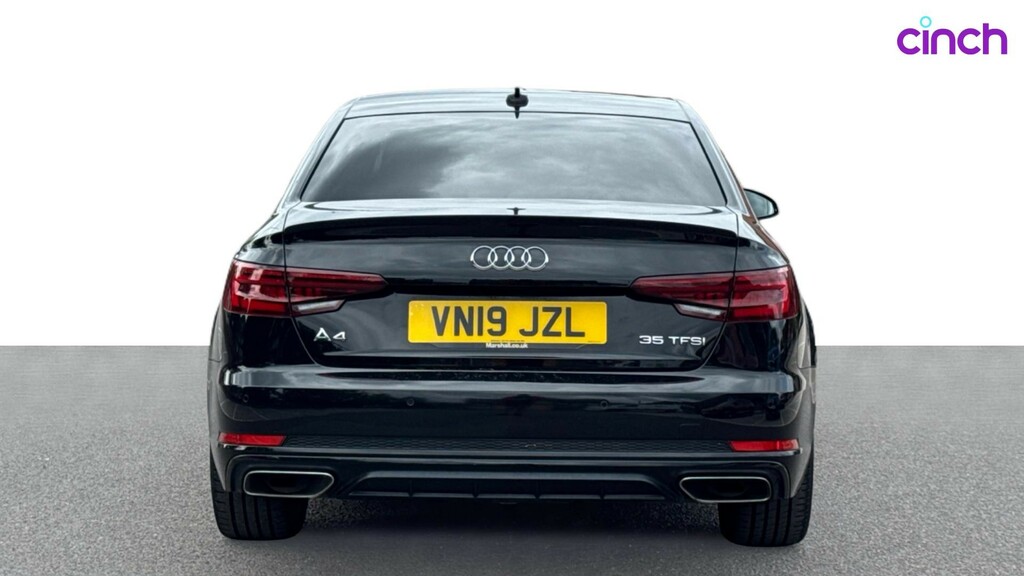 Audi A4 2.0 Tdi Black Edition Tech Pack White #4