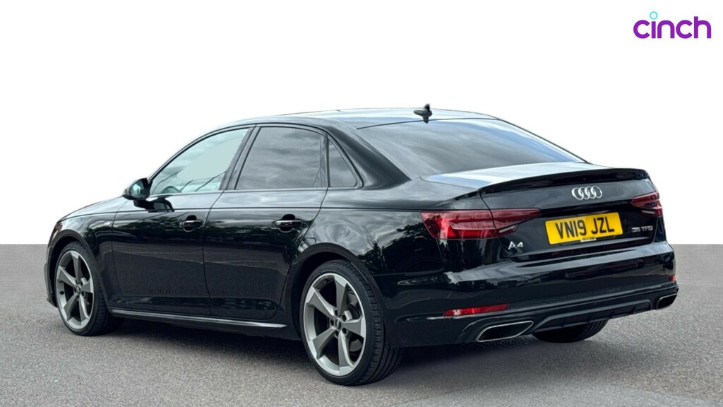 Audi A4 2.0 Tdi Black Edition Tech Pack White #5