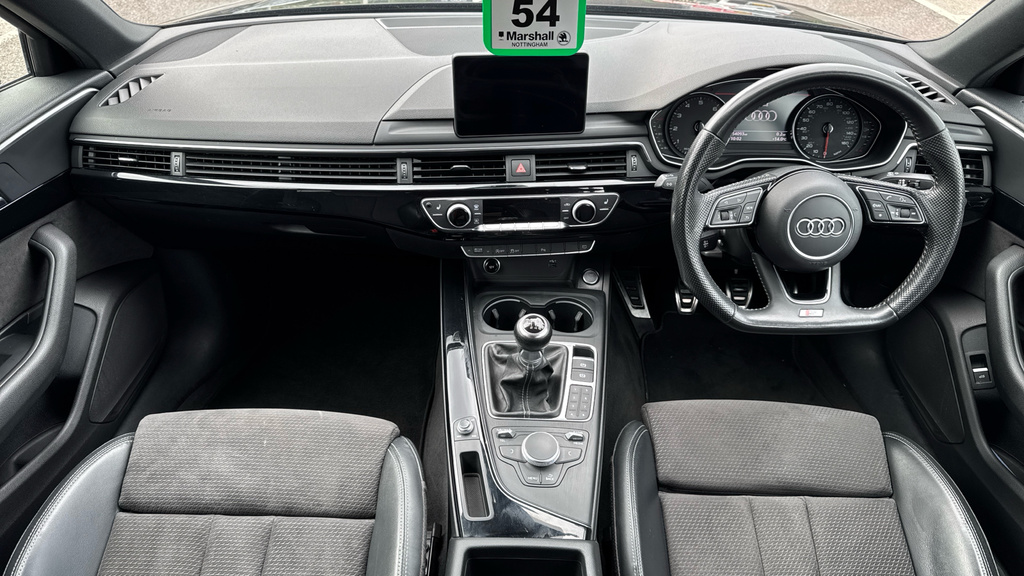 Audi A4 2.0 Tdi Black Edition Tech Pack White #11