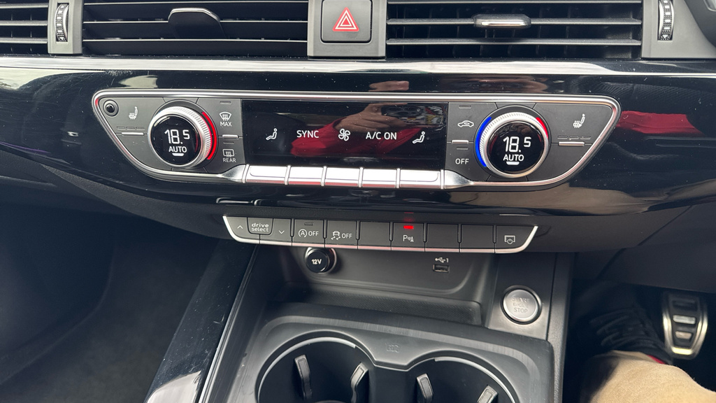 Audi A4 2.0 Tdi Black Edition Tech Pack White #29