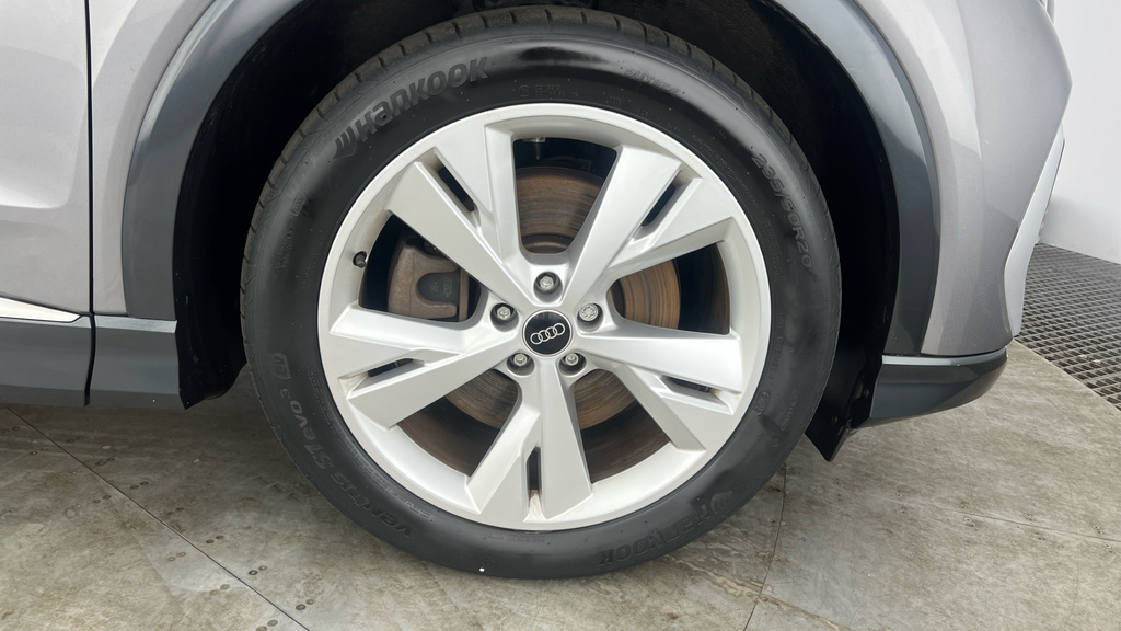 Audi Q4 E Tron S Line Black #29