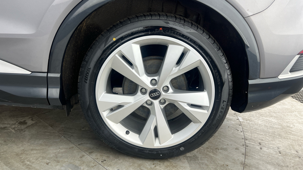Audi Q4 E Tron S Line Black #27