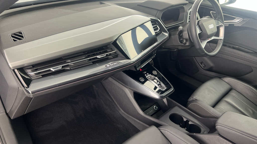 Audi Q4 E Tron S Line Black #10