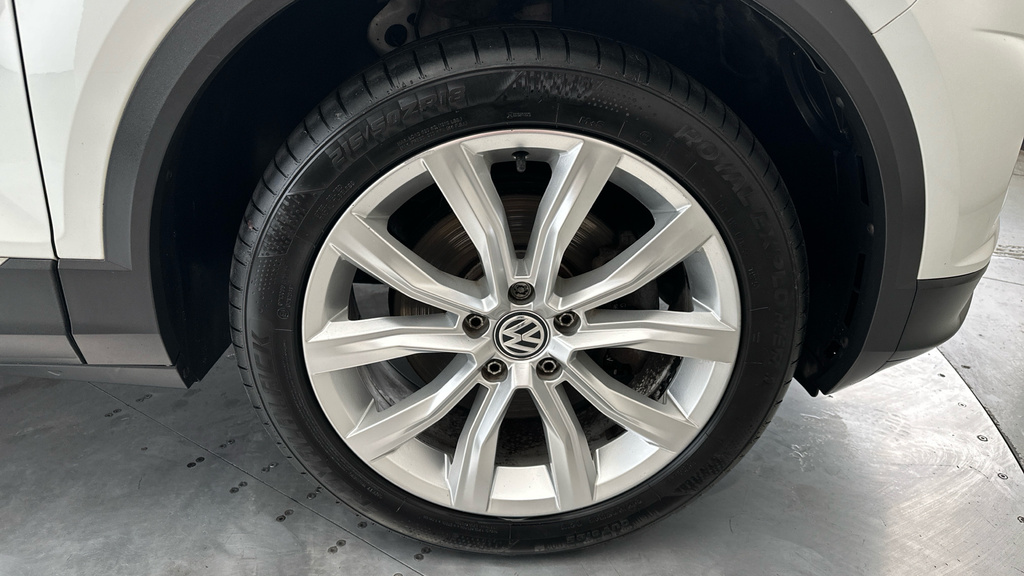 Volkswagen T-Roc Hatchback Silver #24