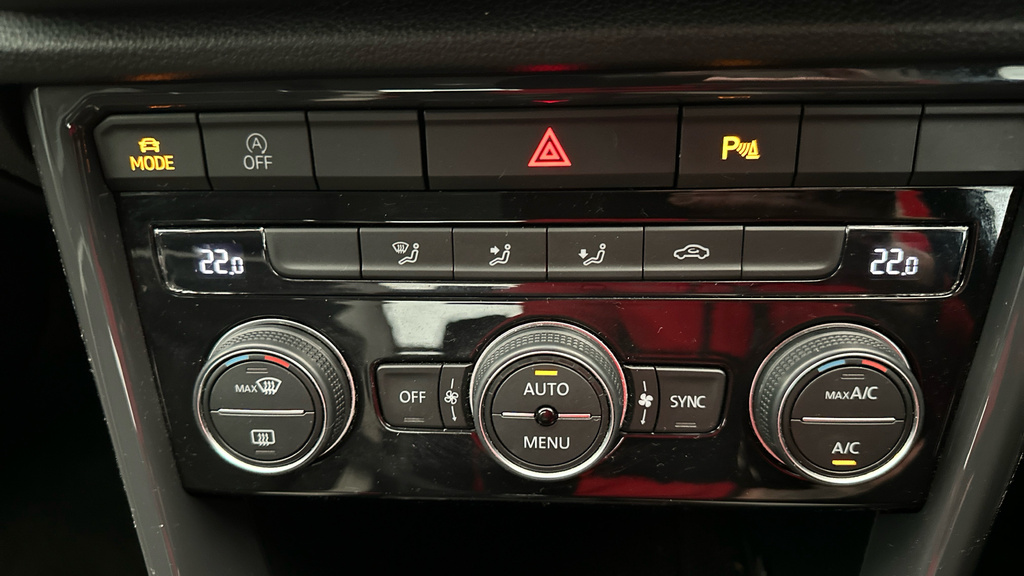 Volkswagen T-Roc Hatchback Silver #15