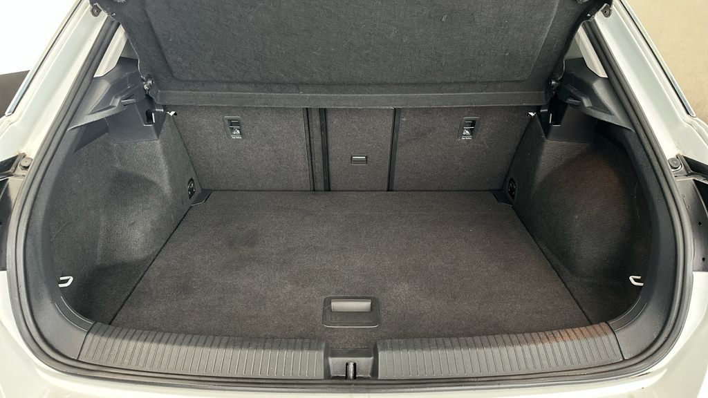 Volkswagen T-Roc Hatchback Silver #19