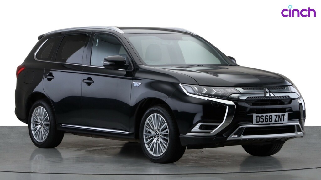 Mitsubishi Outlander 4H White #1