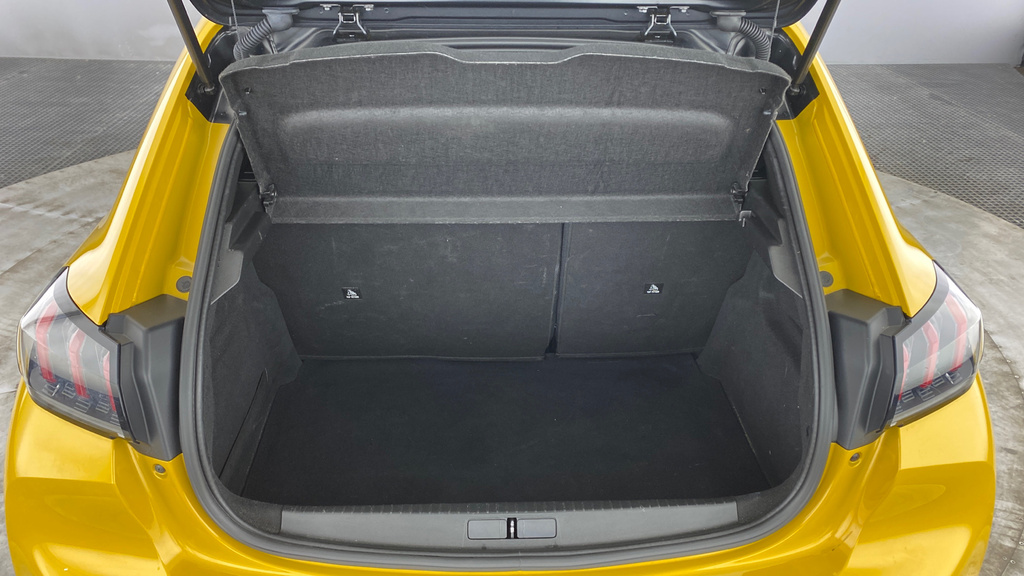 Peugeot e-208 Hatchback Black #27