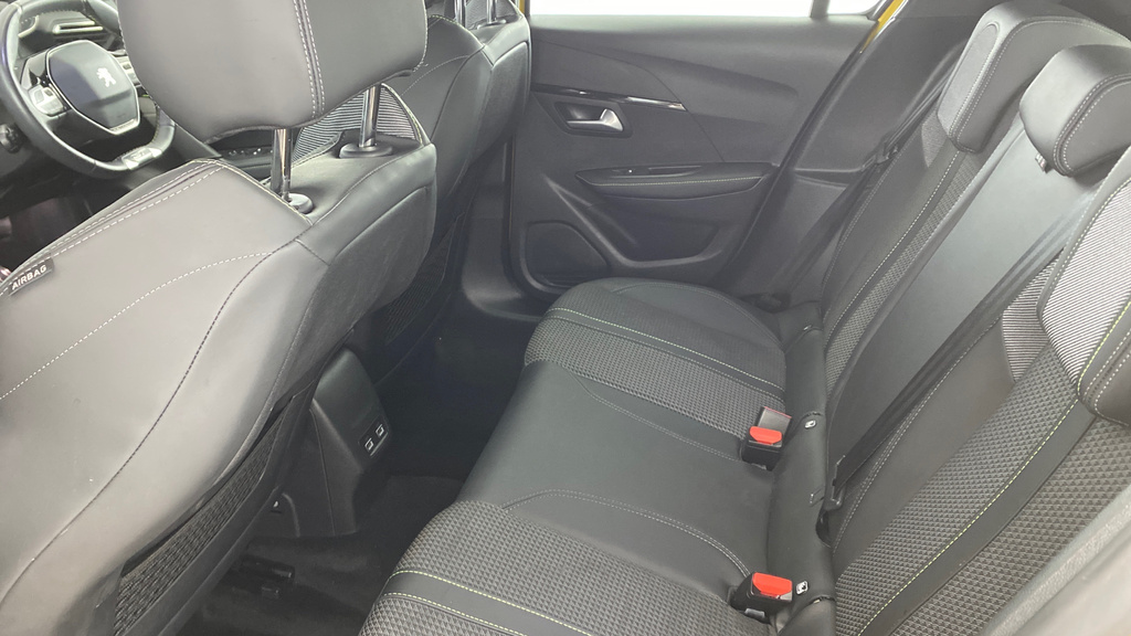 Peugeot e-208 Hatchback Black #26