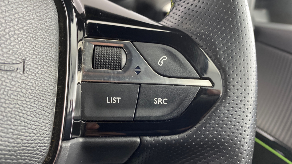 Peugeot e-208 Hatchback Black #10
