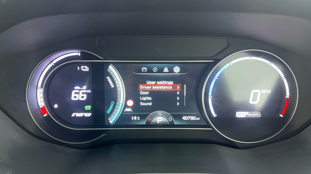 Kia e-Niro 3 Silver #26