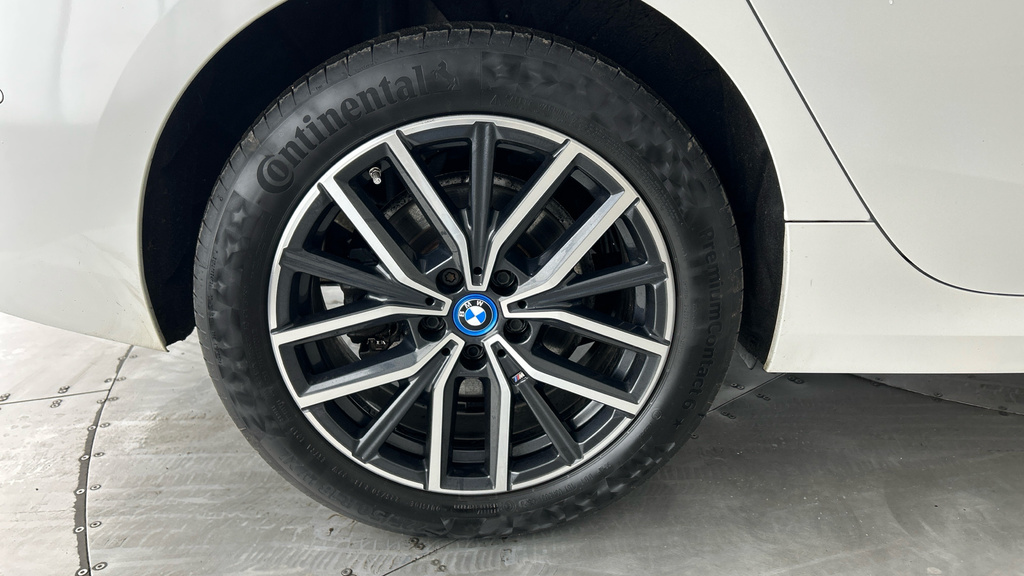 BMW 2 Series Active Tourer Mpv Green #28