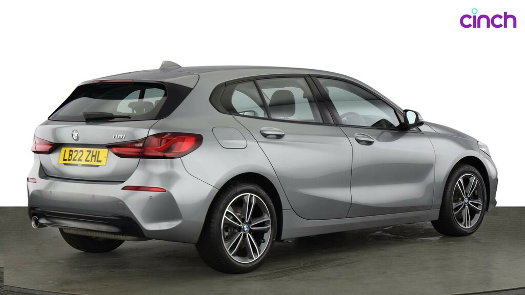 BMW 1 Series Sport White #3