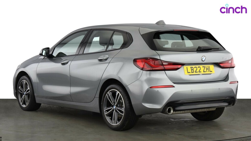 BMW 1 Series Sport White #5