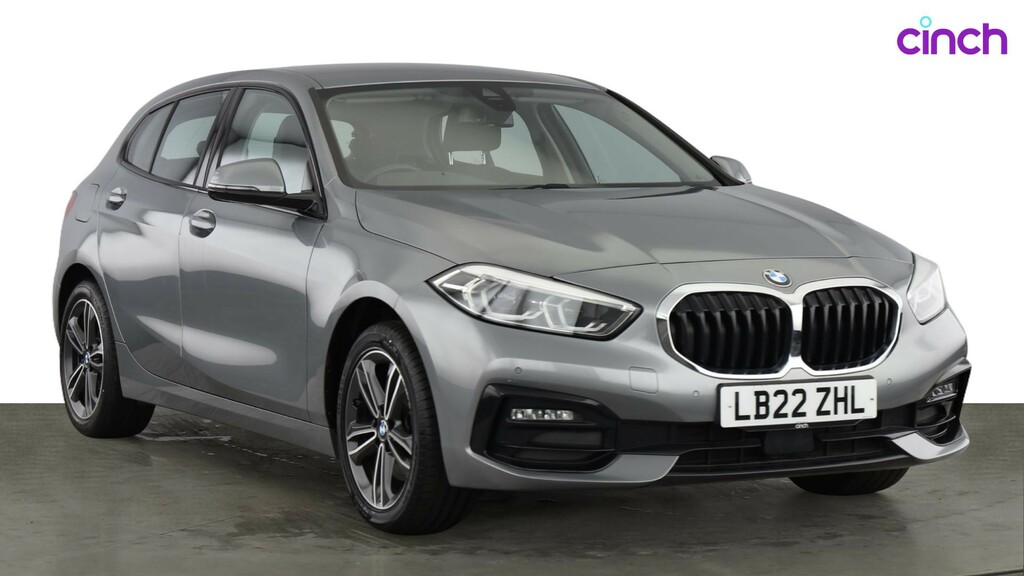 BMW 1 Series Sport White #1