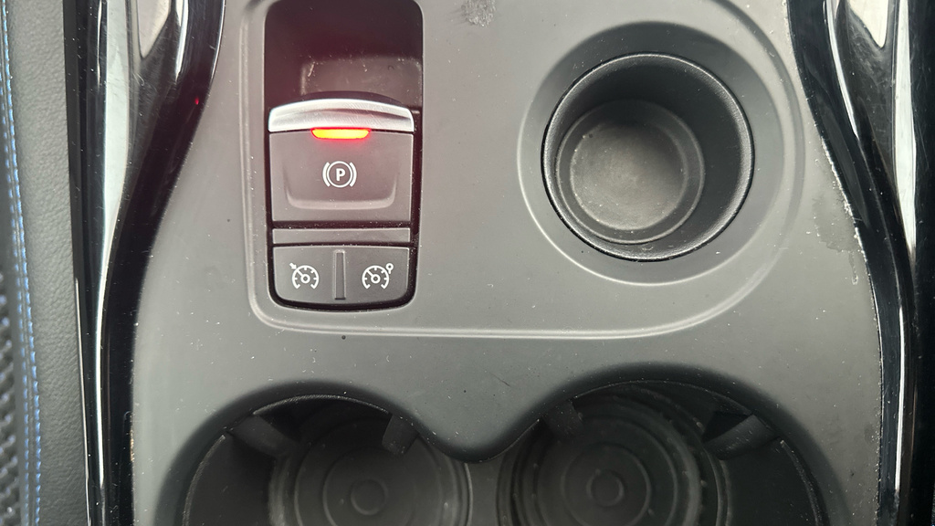 Renault Kadjar Iconic Blue #16