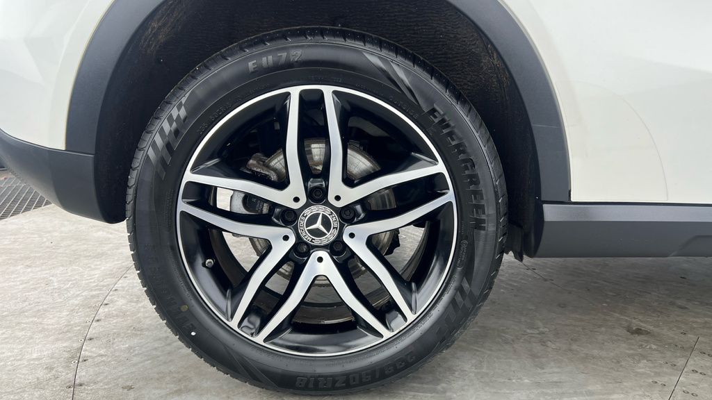 Mercedes-Benz GLA Class Gla 180 Amg Line Edition Black #26