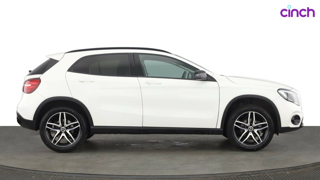 Mercedes-Benz GLA Class Gla 180 Amg Line Edition Black #2