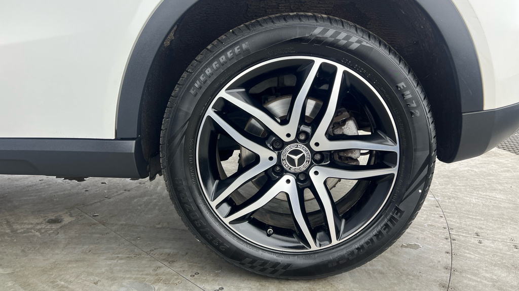 Mercedes-Benz GLA Class Gla 180 Amg Line Edition Black #25