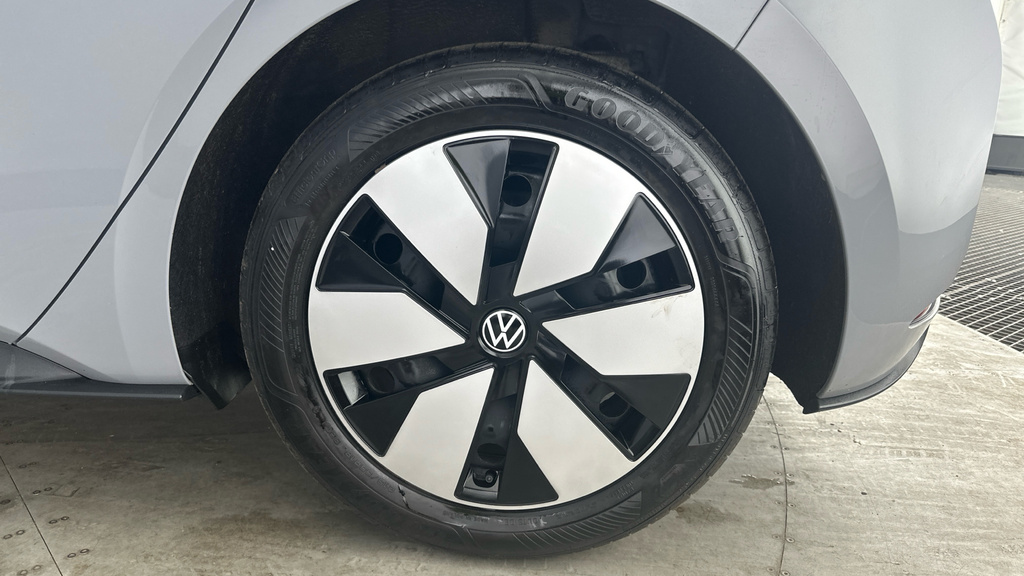 Volkswagen ID.3 Hatchback Silver #26
