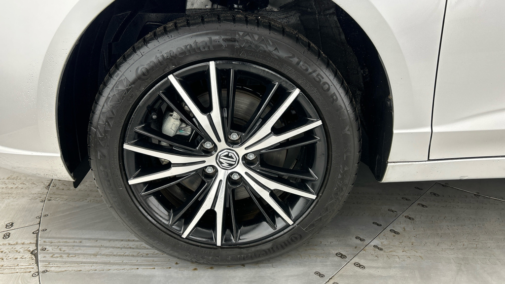 MG MG5 Ev Black #26
