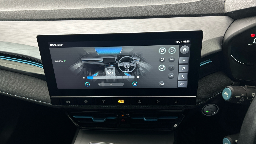 MG MG5 Ev Black #15