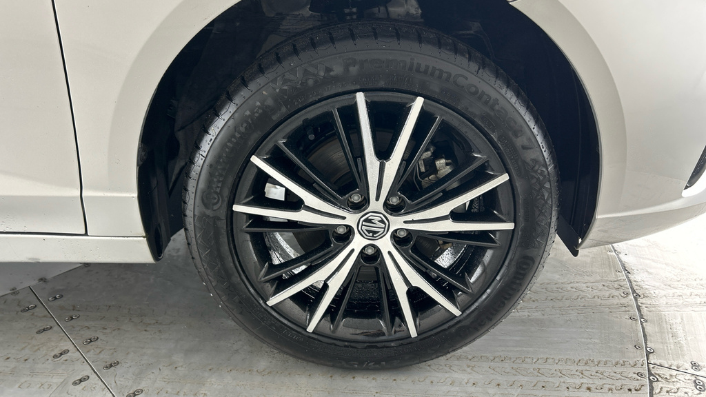 MG MG5 Ev Black #29