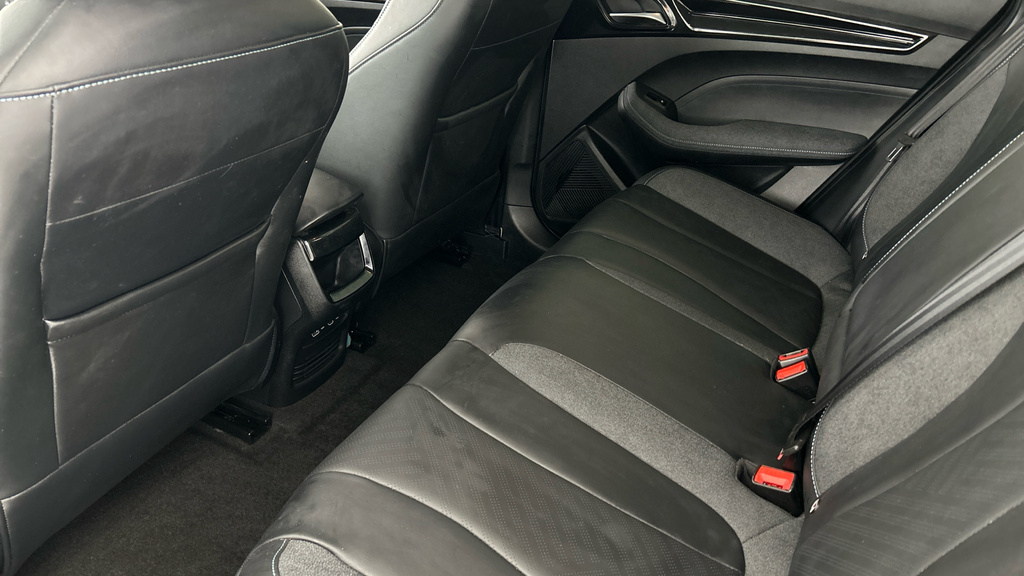 MG MG5 Ev Black #23