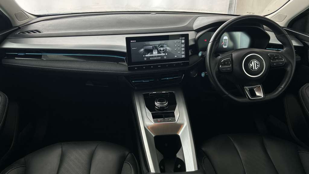 MG MG5 Ev Black #17