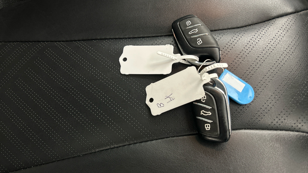 MG MG5 Ev Black #30
