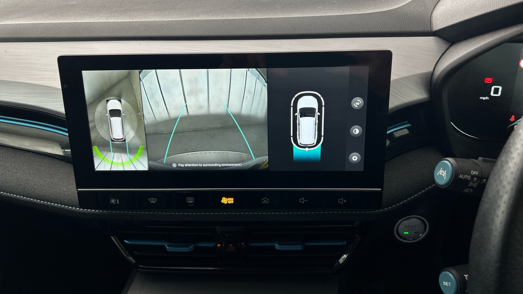 MG MG5 Ev Black #16