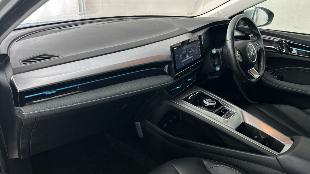 MG MG5 Ev Black #14