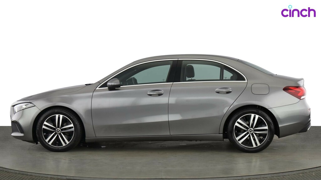 Mercedes-Benz A Class A250e Amg Line Premium Plus Night Edition White #6
