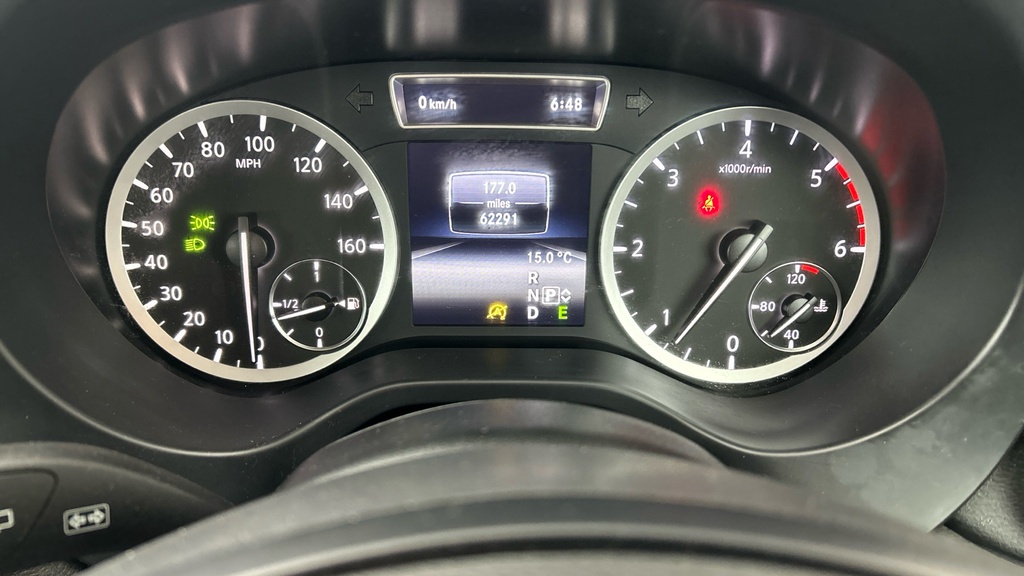 Infiniti QX30 Luxe Tech D Grey #20