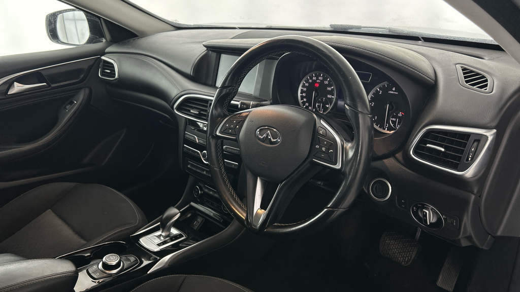 Infiniti QX30 Luxe Tech D Grey #12