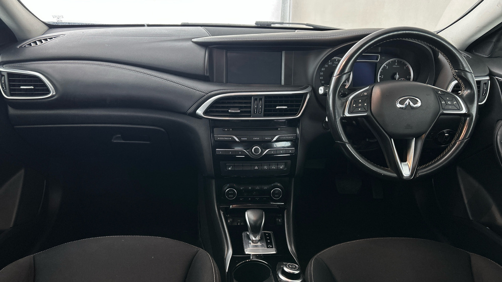 Infiniti QX30 Luxe Tech D Grey #15