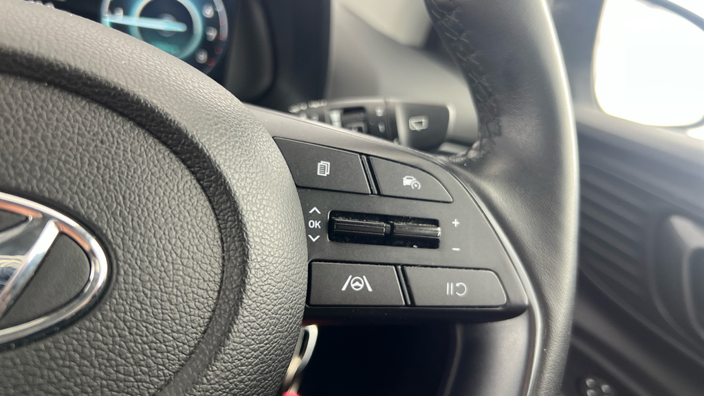 Hyundai Bayon Hatchback Blue #18