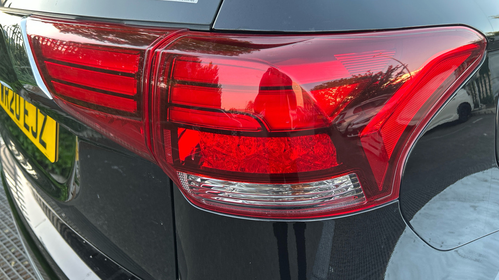 Mitsubishi Outlander Exceed #51