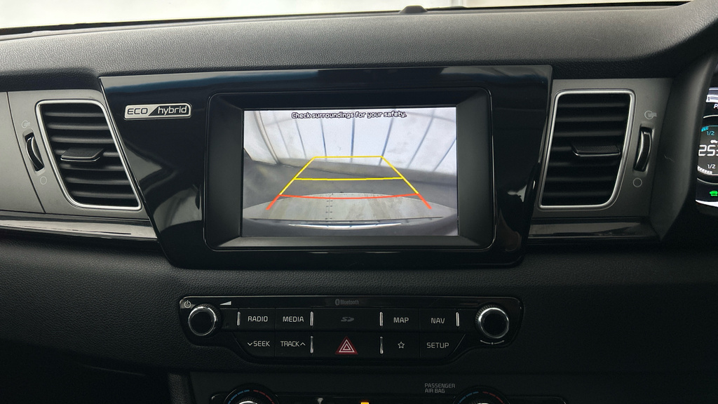 Kia Niro Niro 2 S-a White #13