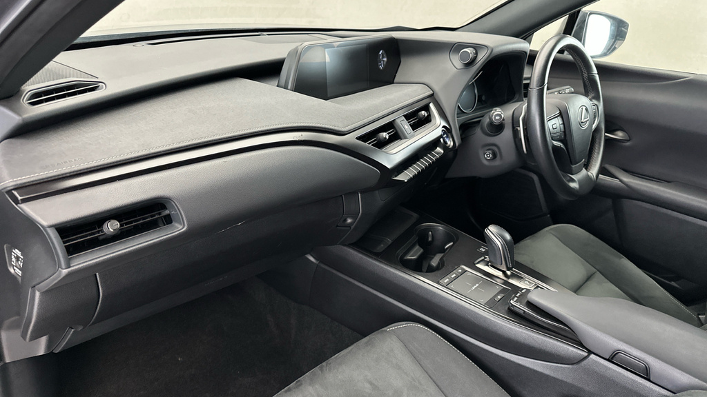 Lexus UX 250H Black #15